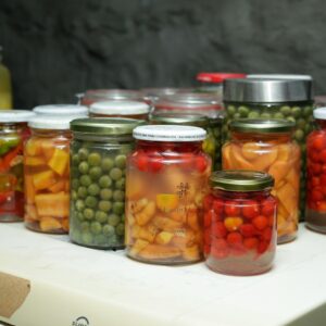 Bocaux de légumes lacto-fermentés